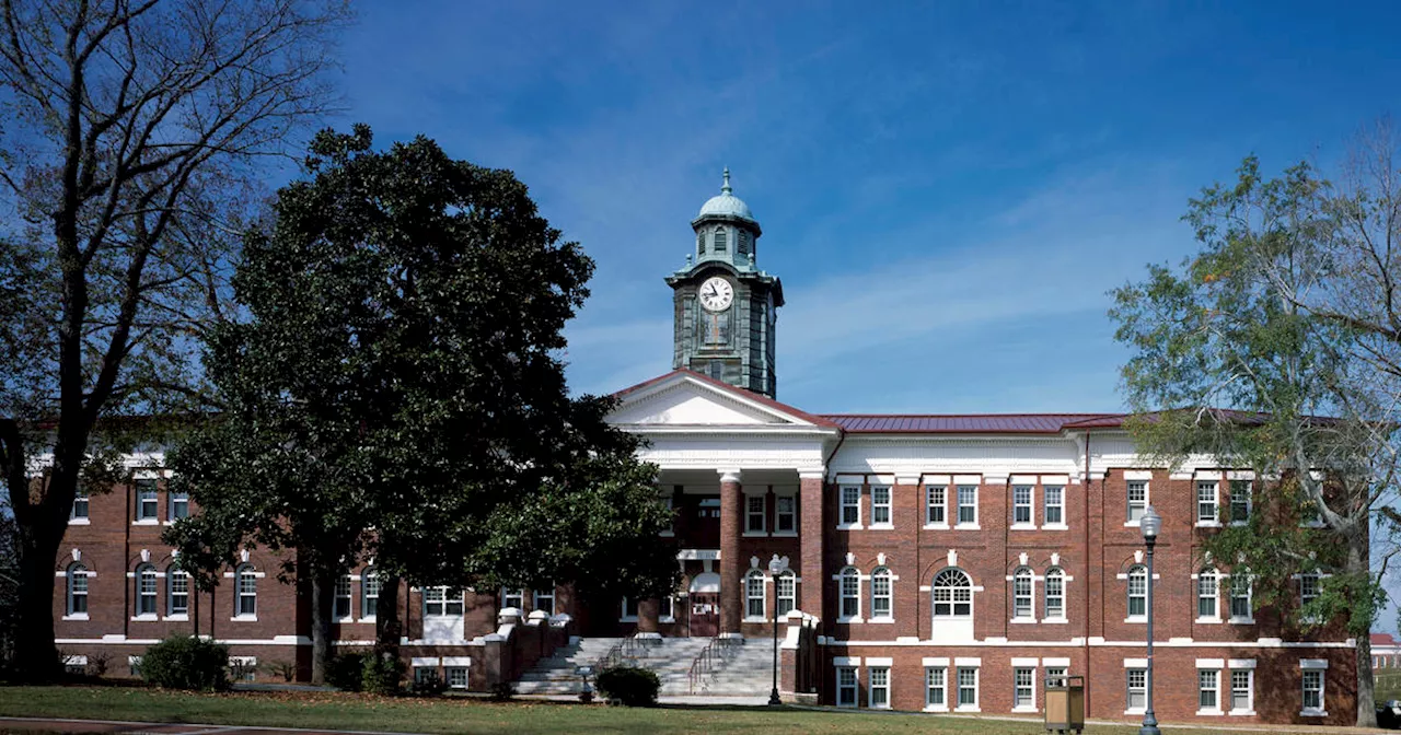 1 killed, 16 injured in shooting at Tuskegee University in Alabama