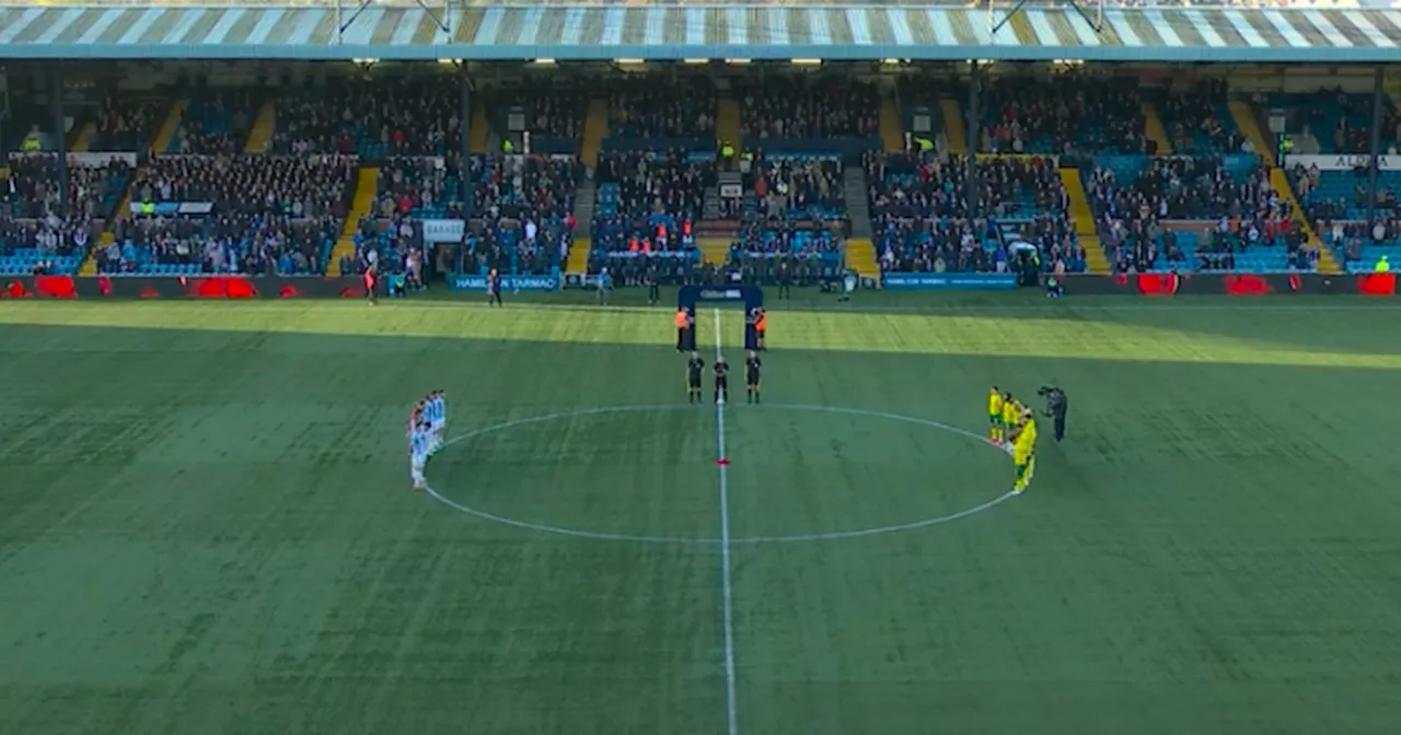 Celtic fans boo and drown out Remembrance Sunday minute's silence