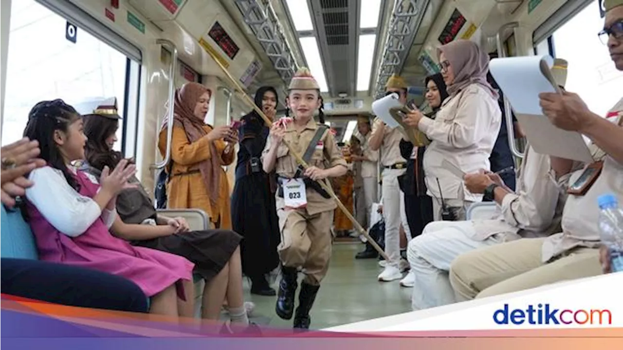 Kala Anak-anak Fashion Show di LRT Jabodebek Peringati Hari Pahlawan