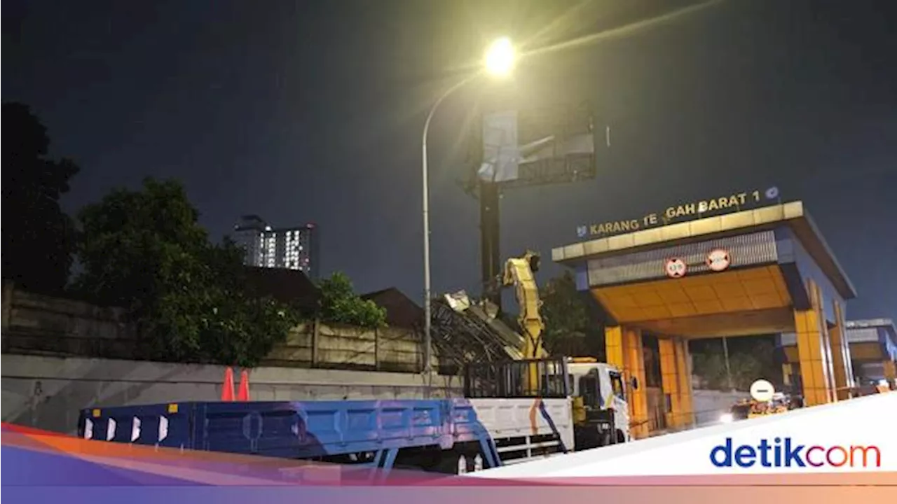 Sempat Ada Billboard Roboh, Jasa Marga Pastikan Keselamatan Lalu Lintas