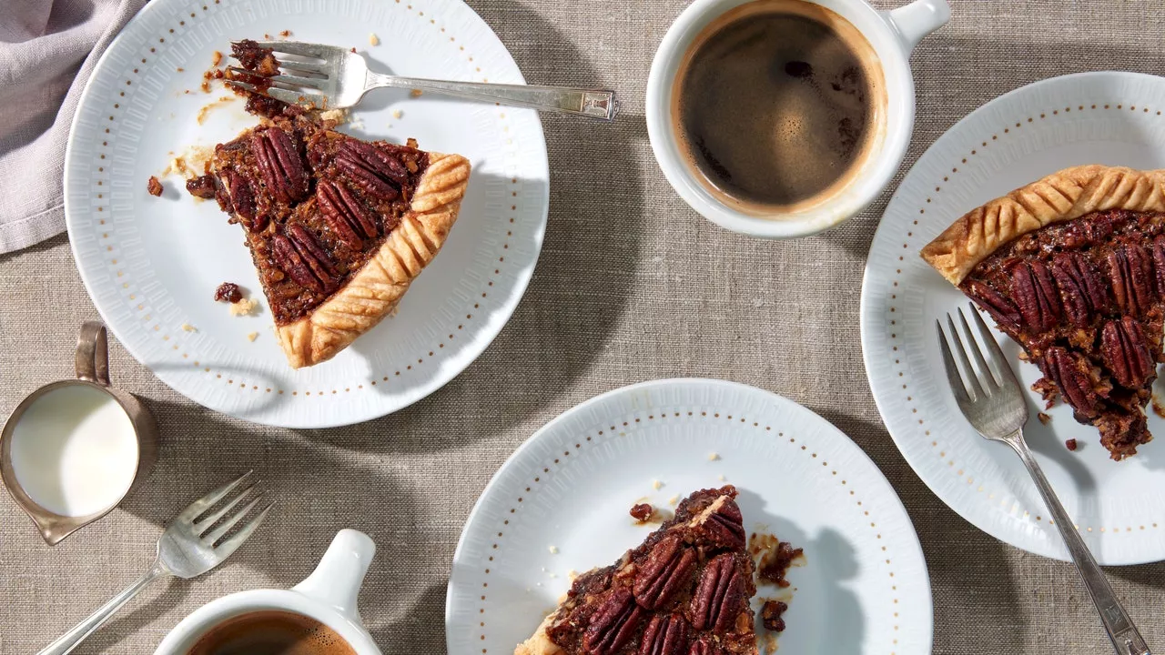 How to Toast Pecans, 3 Ways