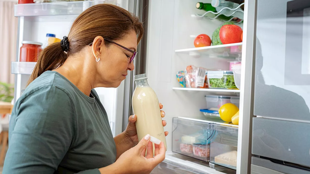 One in 6 admit to doing this gross thing in the kitchen