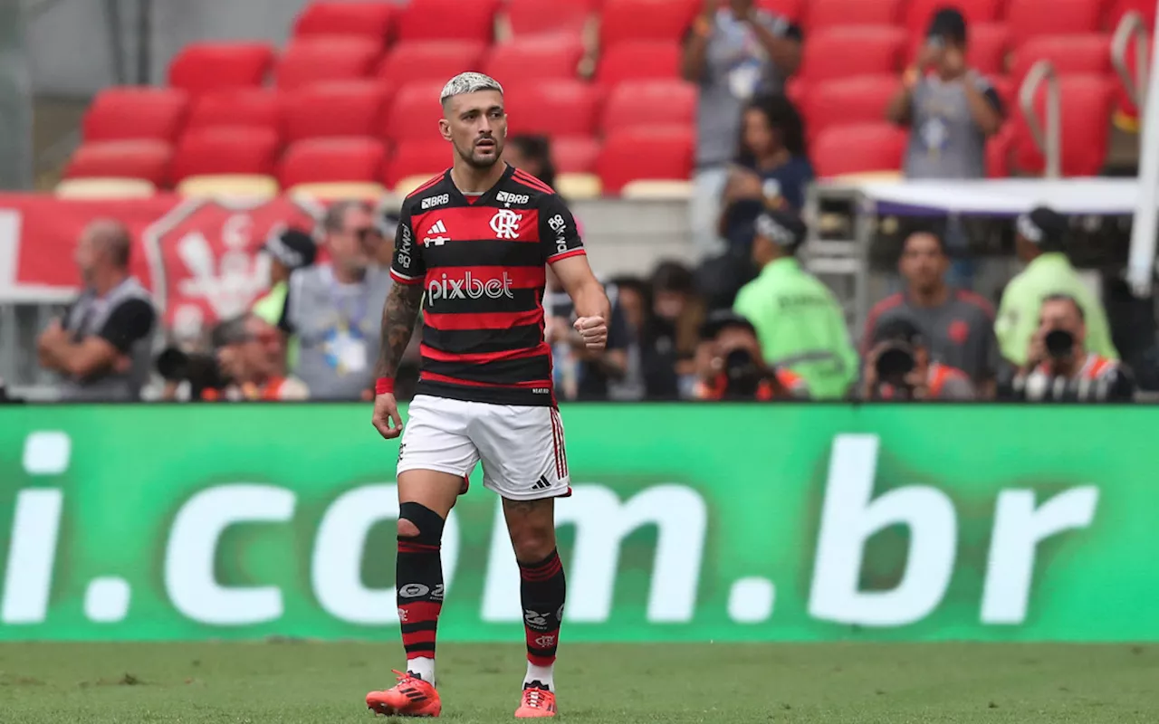 Arrascaeta admite surpresa com feito histórico no Flamengo: 'Não imaginava ganhar tanto'