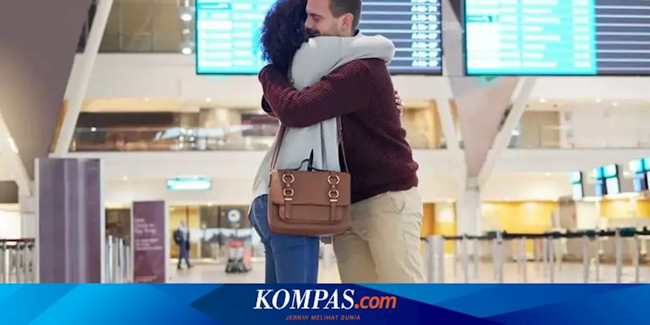 Bandara di Selandia Baru Batasi Waktu Berpelukan 3 Menit