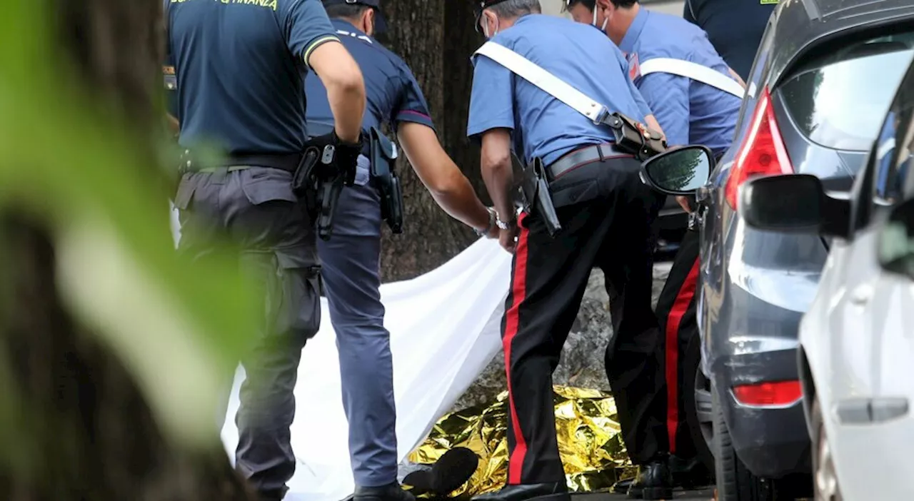 Pugnalato e ucciso in strada Don Roberto, il prete degli ultimi. L'assassino è un senzatetto tunisino 53enne,