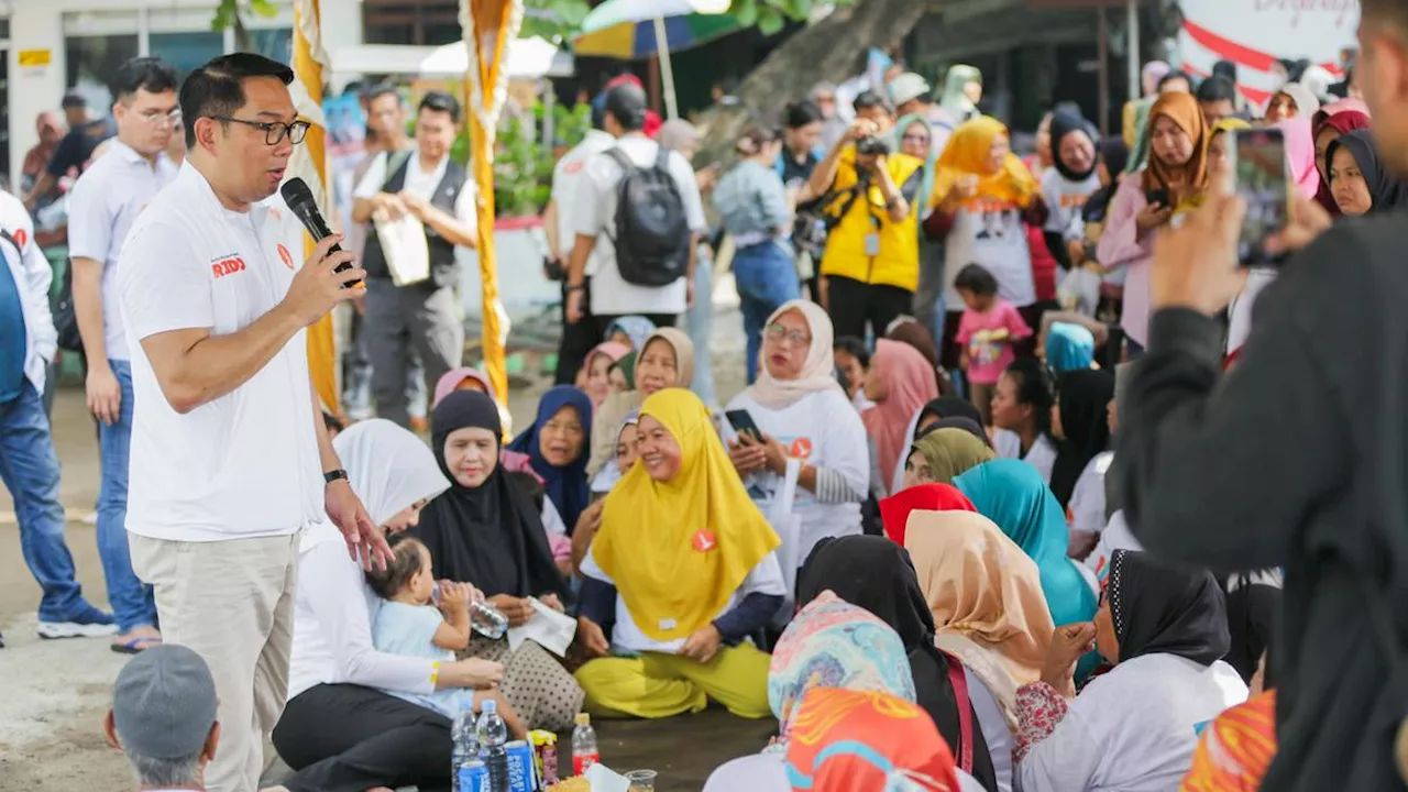 Jawab Tantangan Warga, Ridwan Kamil Blusukan ke Kepulauan Seribu Naik Kapal Tradisional