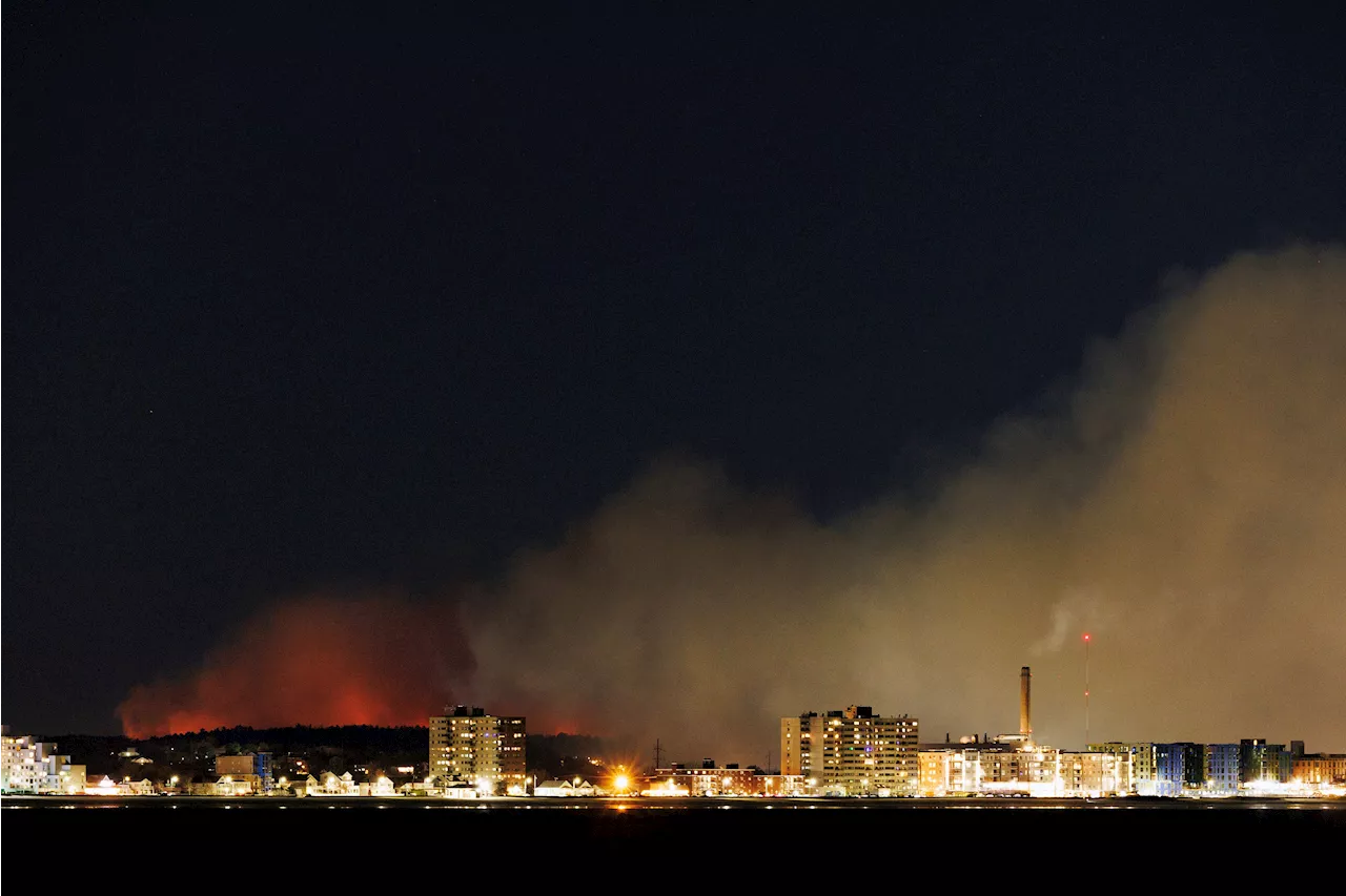 Lynn Woods brush fire doubles in size as it burns over 200 acres