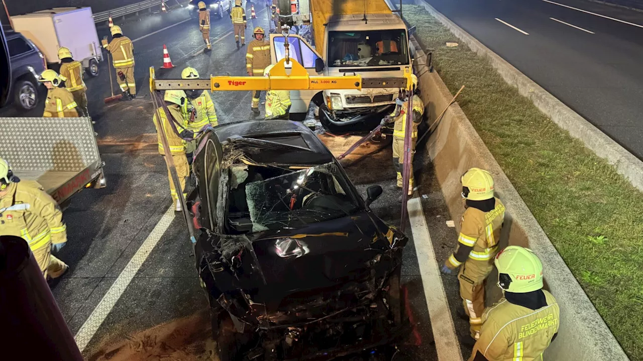 Zwei verletzte Personen bei Unfall auf Autobahn