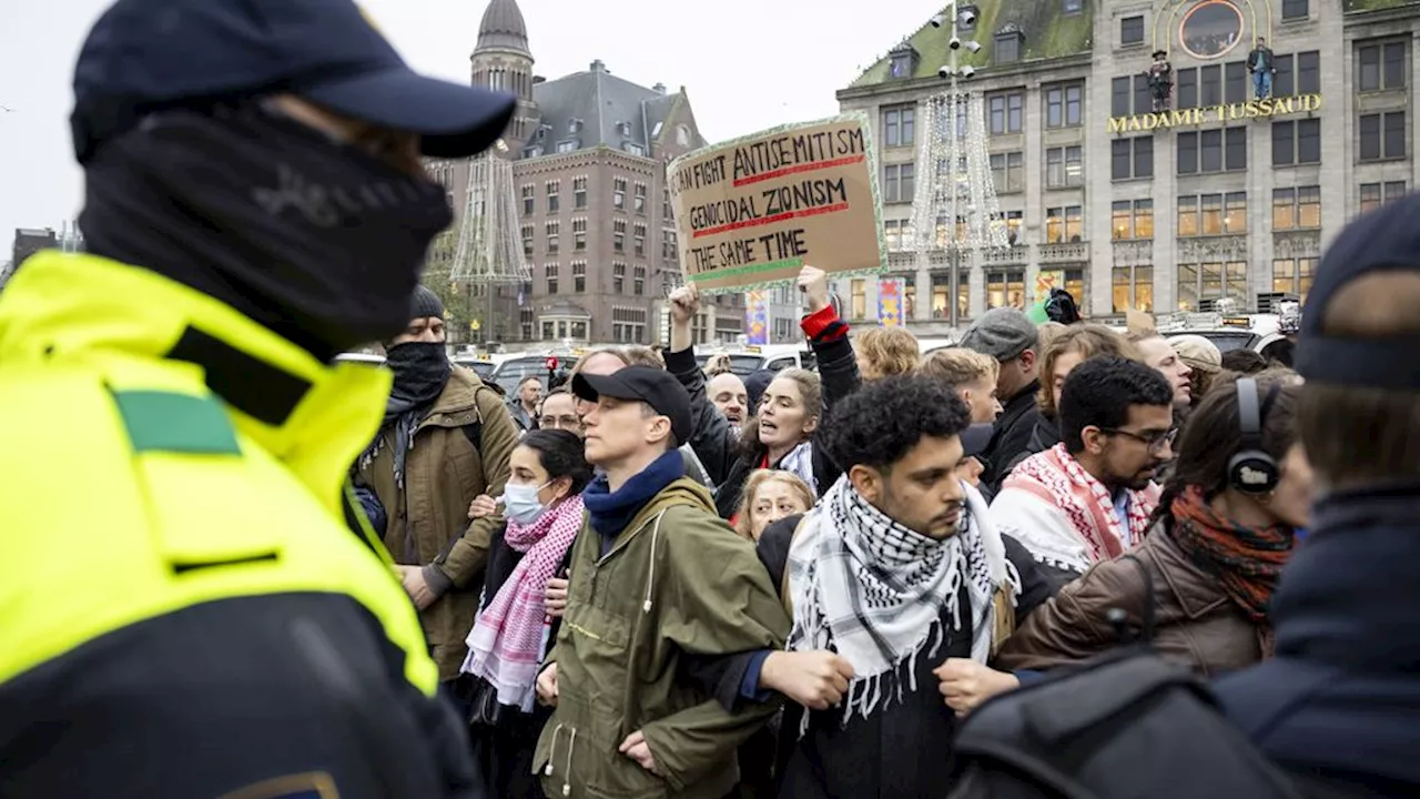 Tientallen arrestaties na verboden pro-Palestijnse demonstraties in Amsterdam