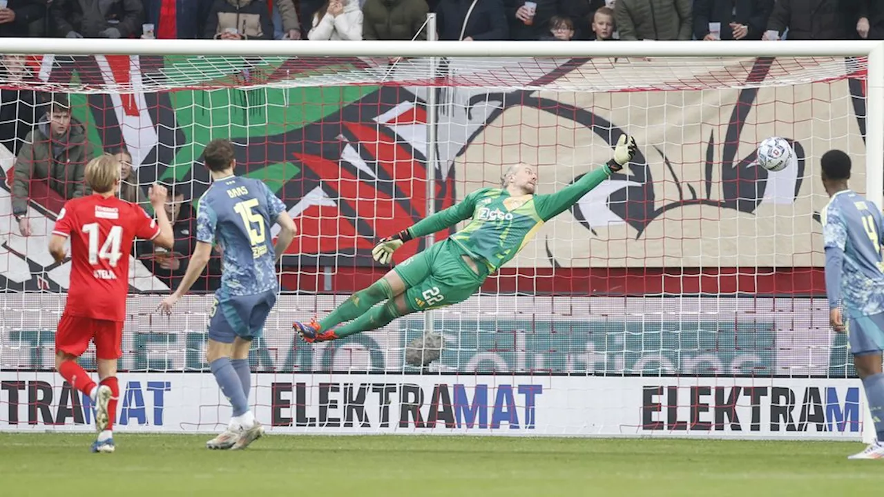 FC Twente beëindigt zegereeks Ajax met vermakelijk gelijkspel