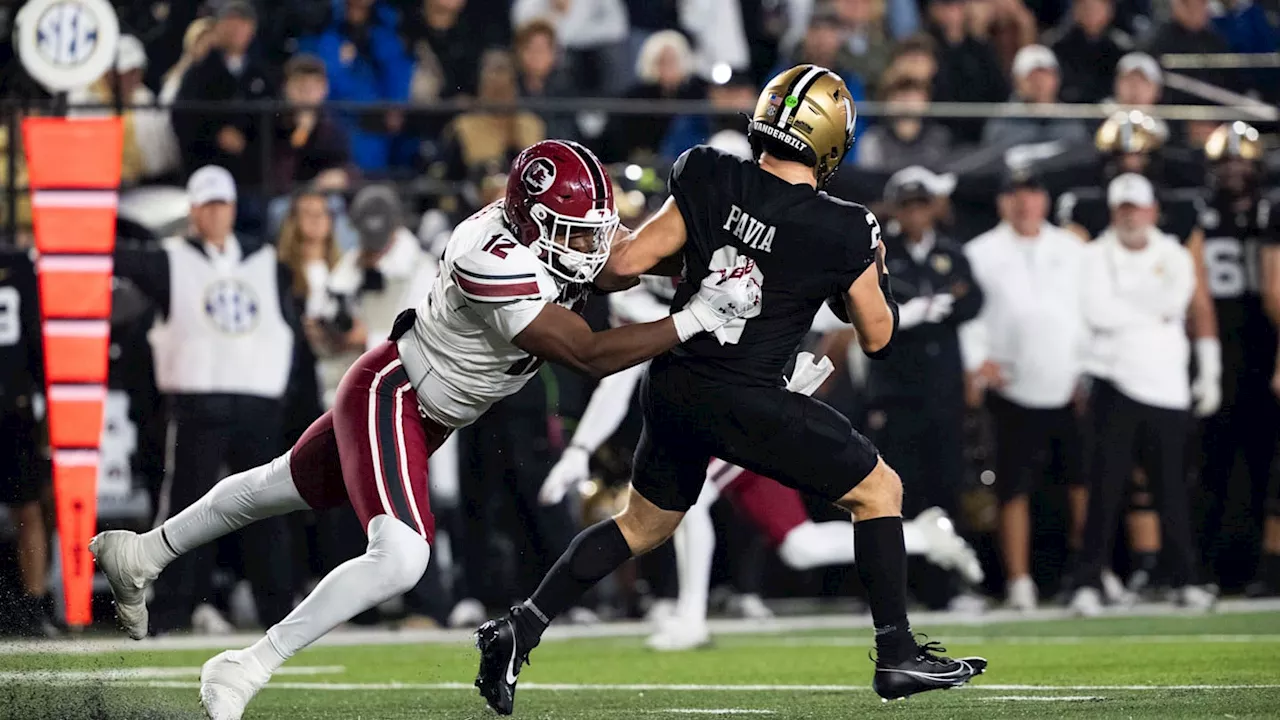 Injury Severity of Vanderbilt Star Still Unknown After South Carolina Loss