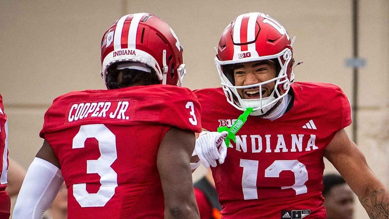 No. 8 Indiana Escapes With 20-15 Win Over Michigan, Secures First 10-Win Season