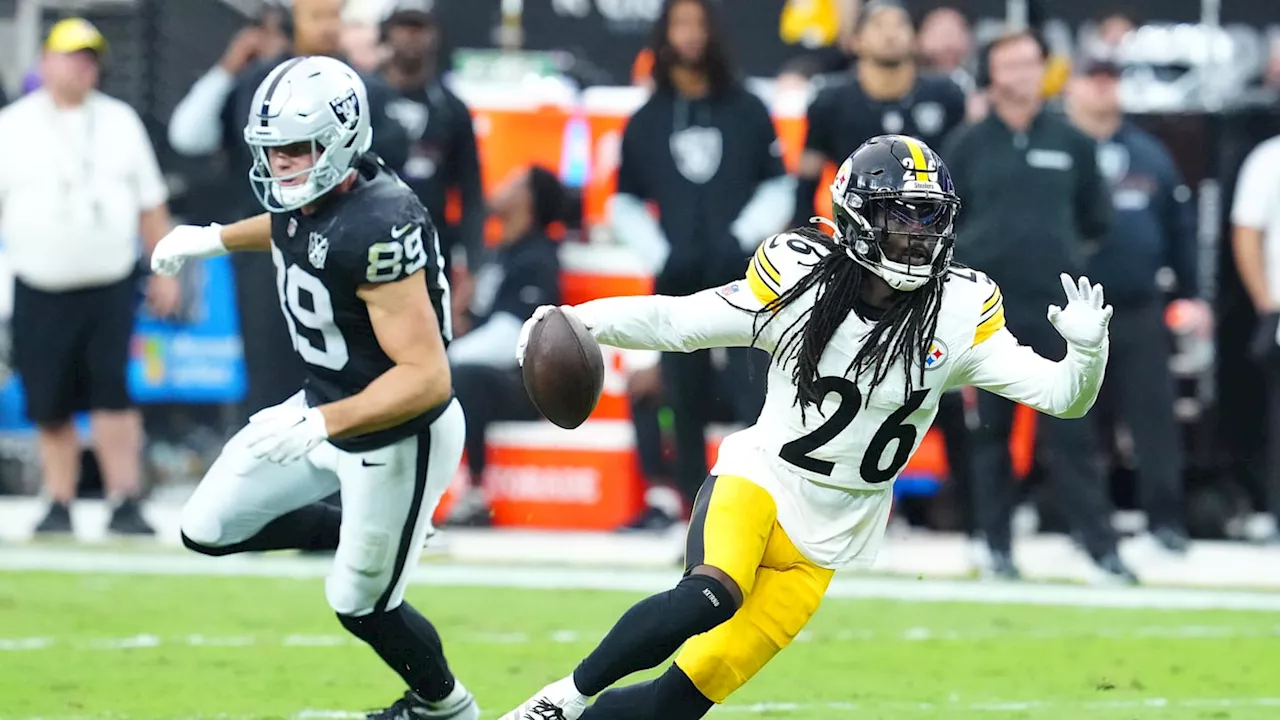 Pittsburgh Steelers CB Injured vs. Commanders