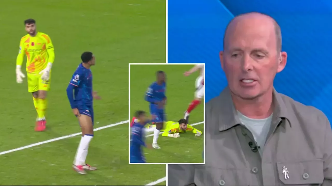 Fans left furious after hearing what Mike Dean said on commentary during Arsenal vs Chelsea