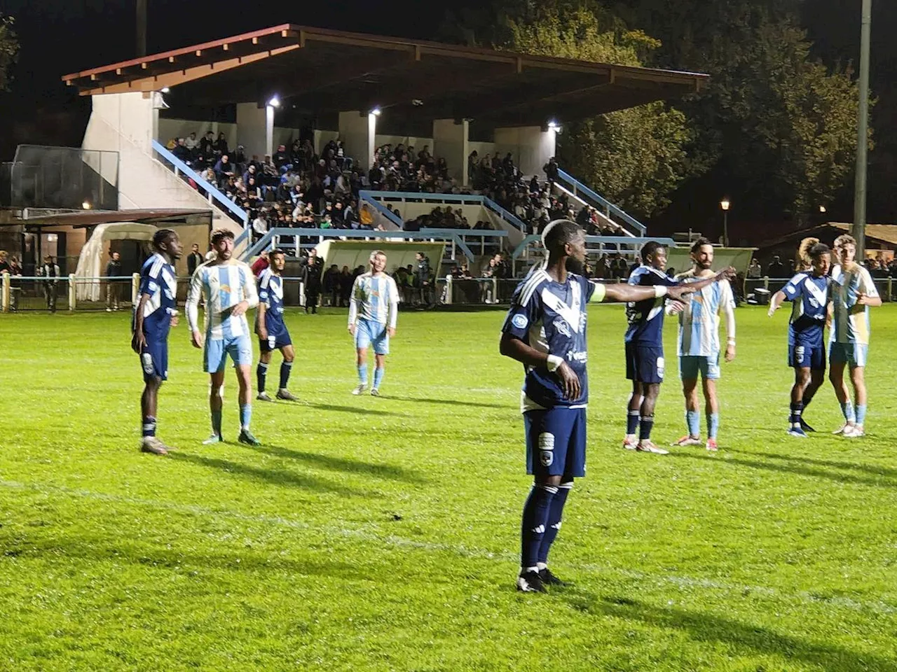 Football (National 3) : Lège-Cap-Ferret remporte le derby et enfonce encore la réserve des Girondins