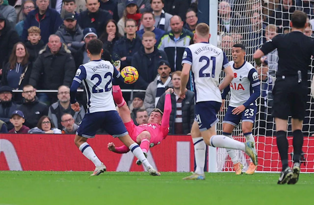 Szmodics' stunner helps Ipswich shock Spurs, Newcastle fight back against high-flying Forest