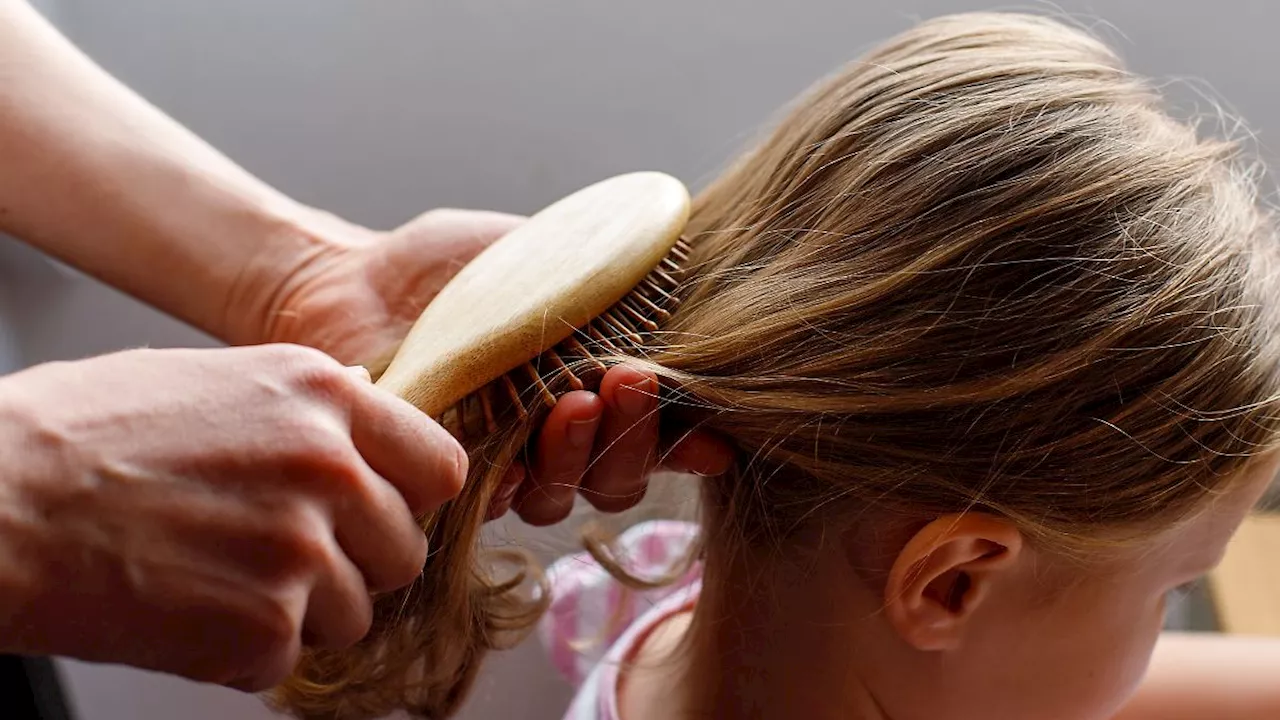 An diese Kinderhaare kommt kein Shampoo: Mutter benutzt seit zwei Jahren kein Shampoopoo