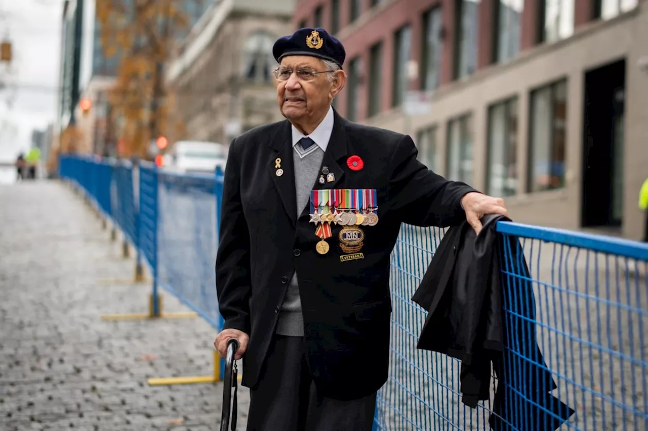 B.C. veteran, 101, recalls danger, discipline of war, as Vancouver cenotaph turns 100