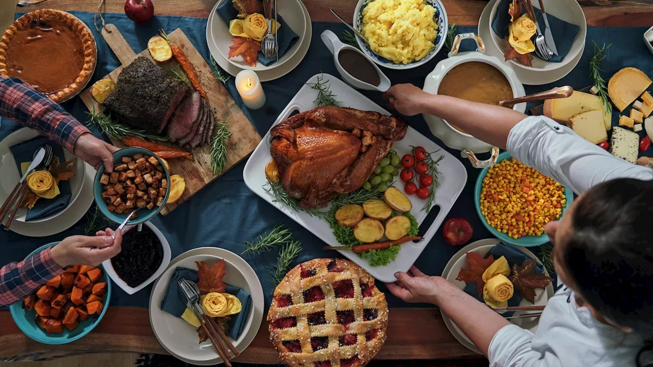 How much shoppers can save on Thanksgiving dinner with store brand vs. brand name ingredients