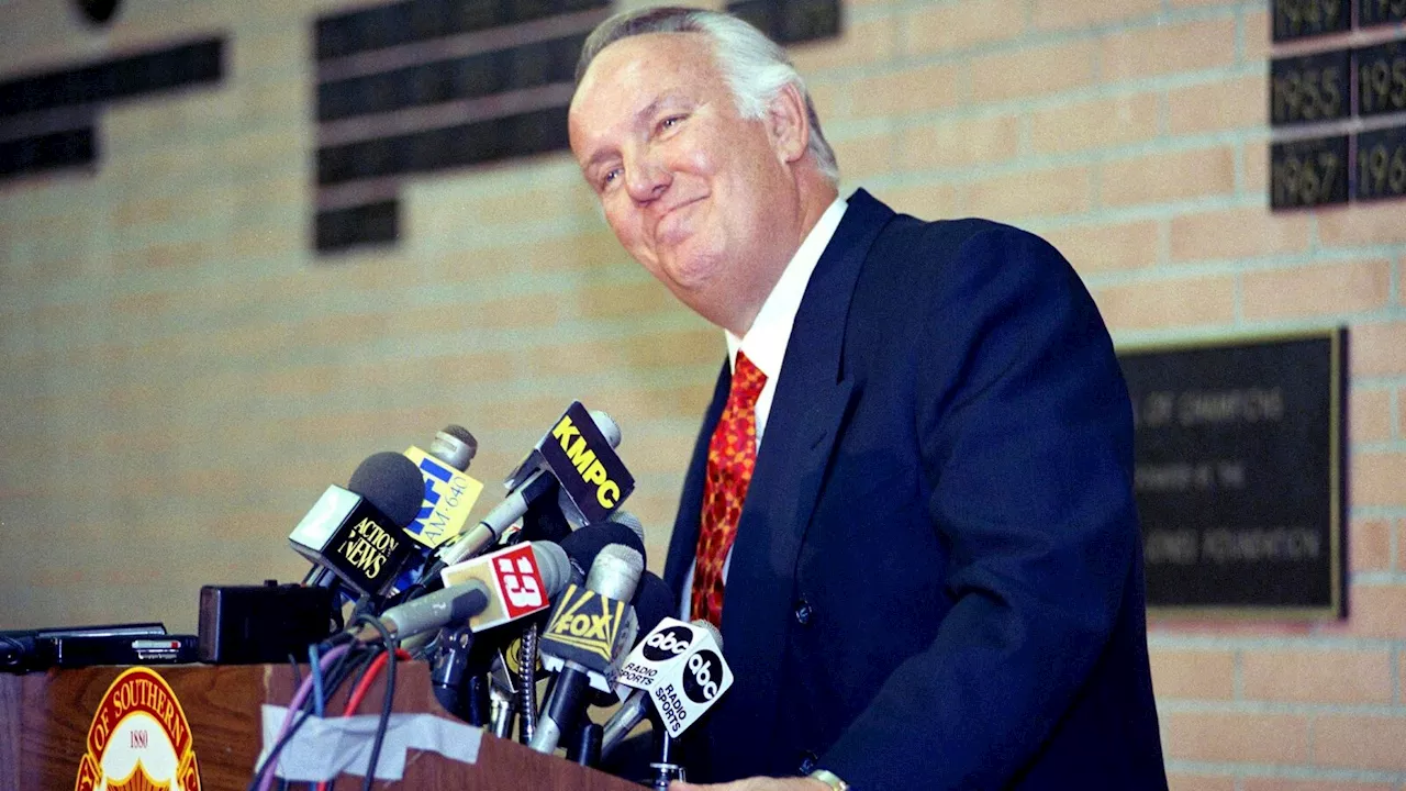 John Robinson, successful football coach at USC and with the LA Rams, has died at 89