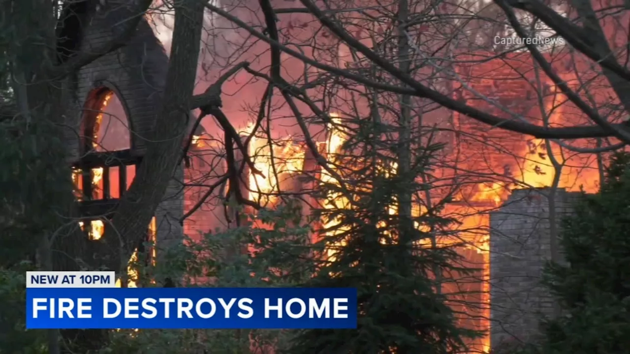 Body found in debris after fire destroys Hawthorn Woods home