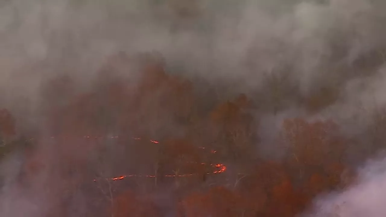 Jennings Creek Wildfire burns thousands of acres along NY, NJ border