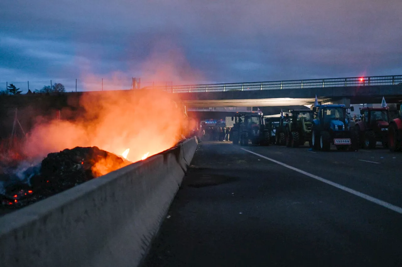 Agriculteurs : les syndicats promettent 'une révolte agricole' dès le 19 novembre