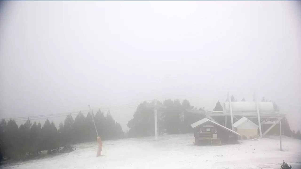 La neige tombe dans les Pyrénées, Météo France place plusieurs départements en alerte