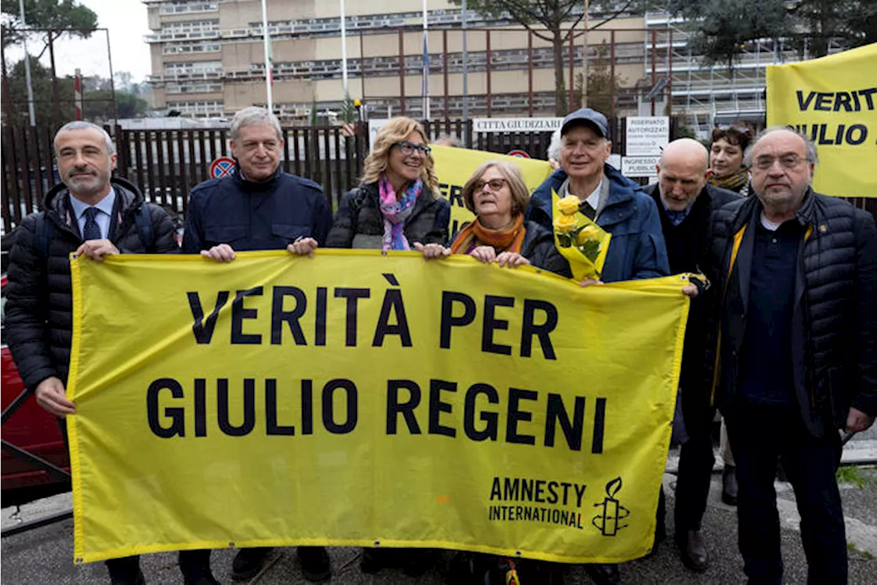 Teste, 007 egiziani chiesero copia passaporto di Regeni