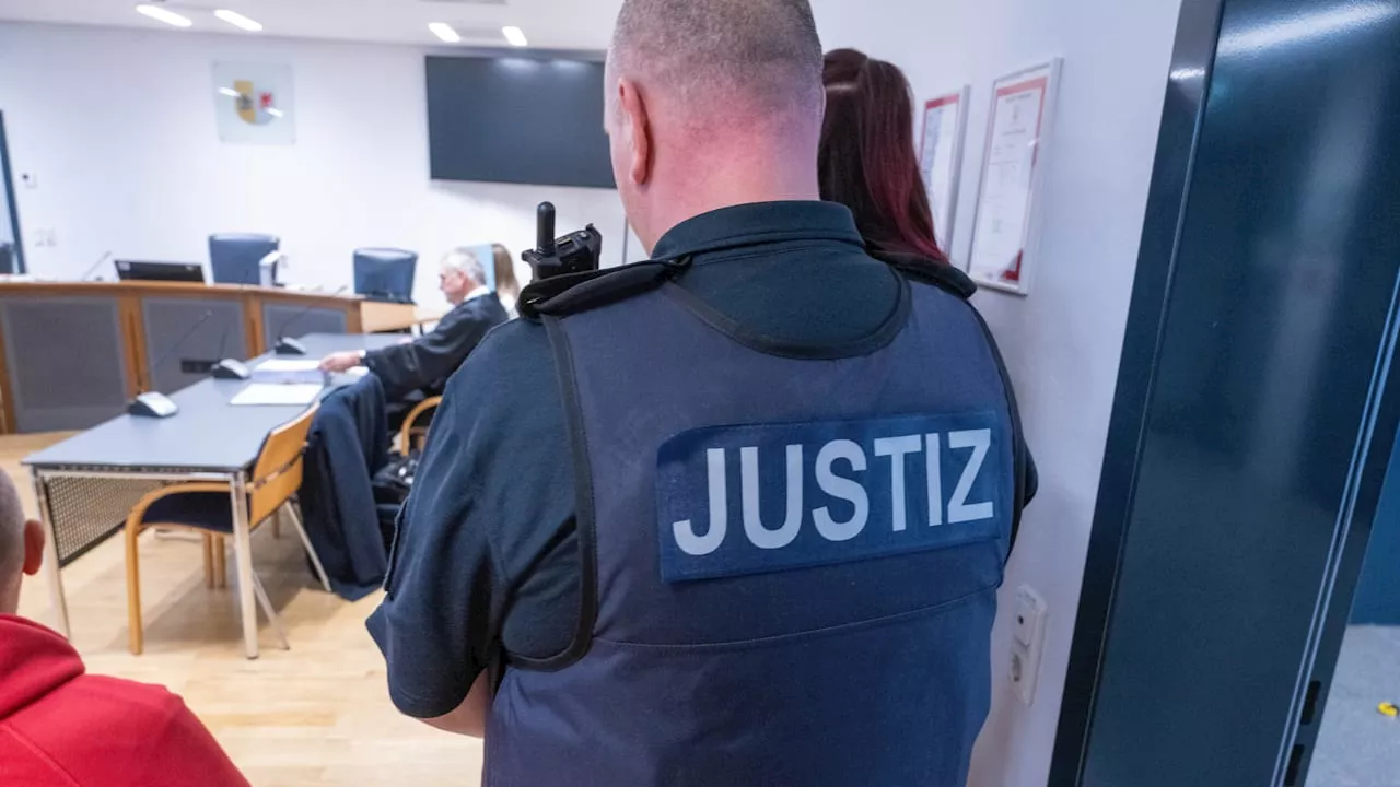 Horror-Unfall in Malchin: Fahrerin vor Gericht für tödliche Unfallflucht