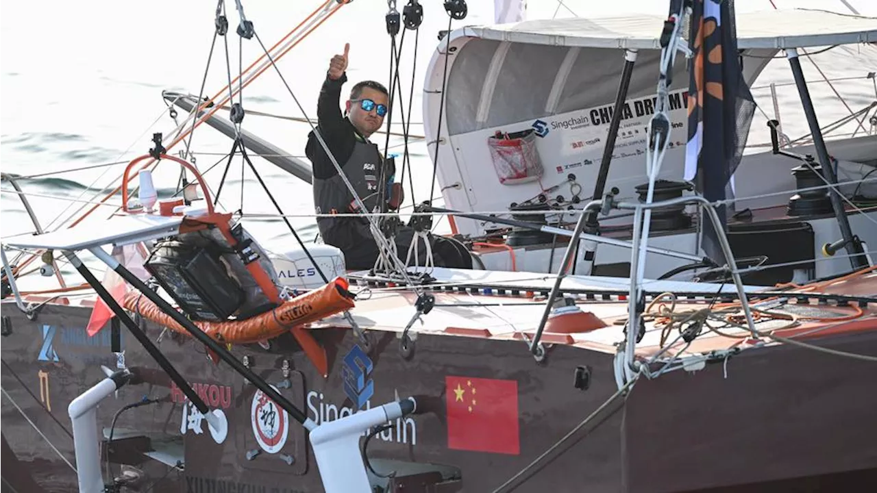 Vendée Globe 2024 : deux skippers blessés à la cheville deux jours après le départ