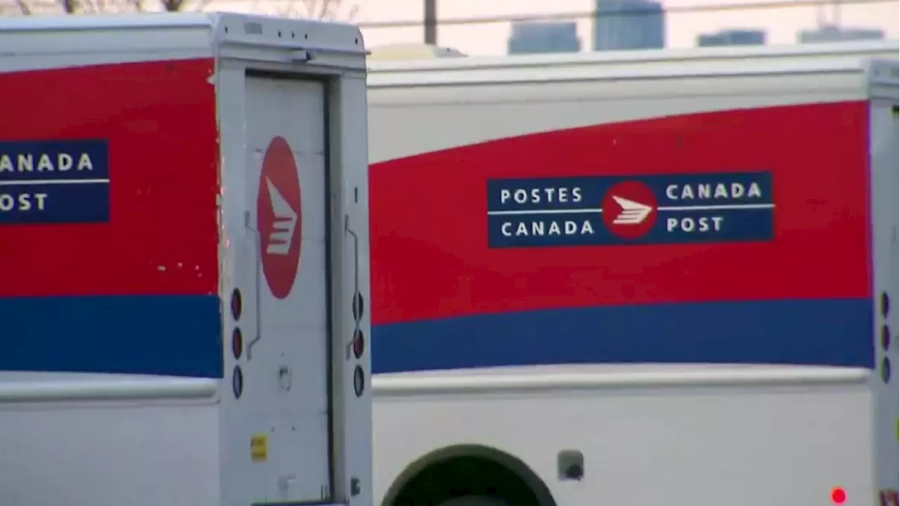 Ottawa businesses brace for possible Canada Post strike before the holiday season