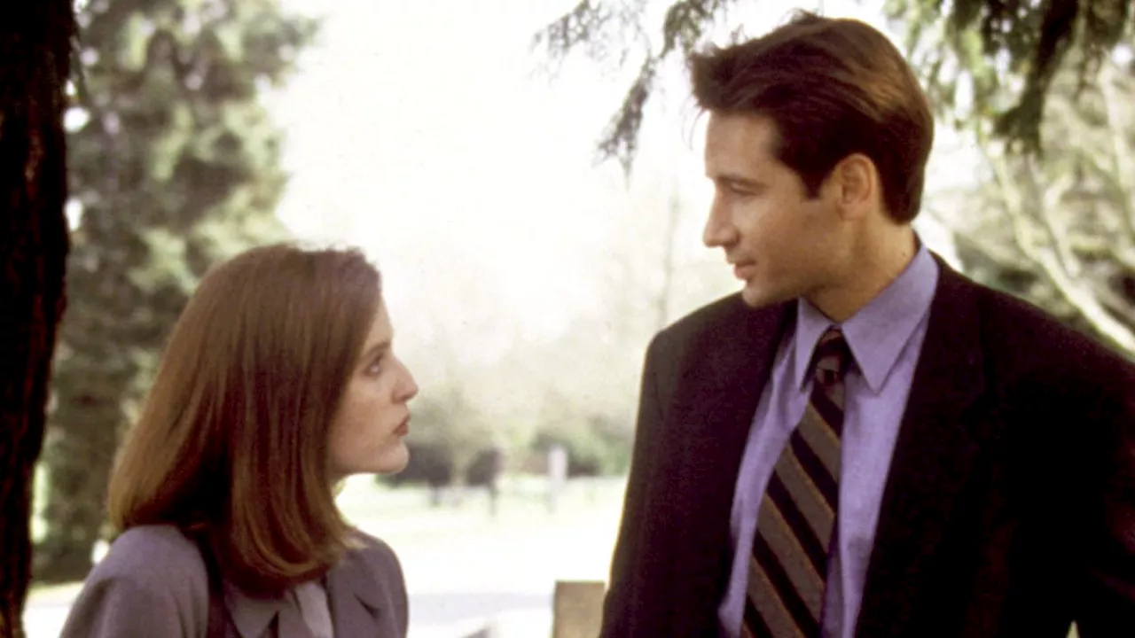 David Duchovny says X-Files creator proposed he attend couples therapy with Gillian Anderson after...