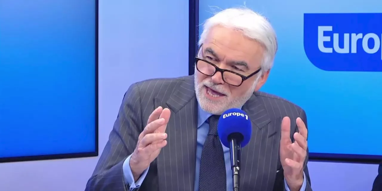 Pétition de soutien à C8 : «C'est un supplice chinois qu'ils endurent», souligne Pascal Praud