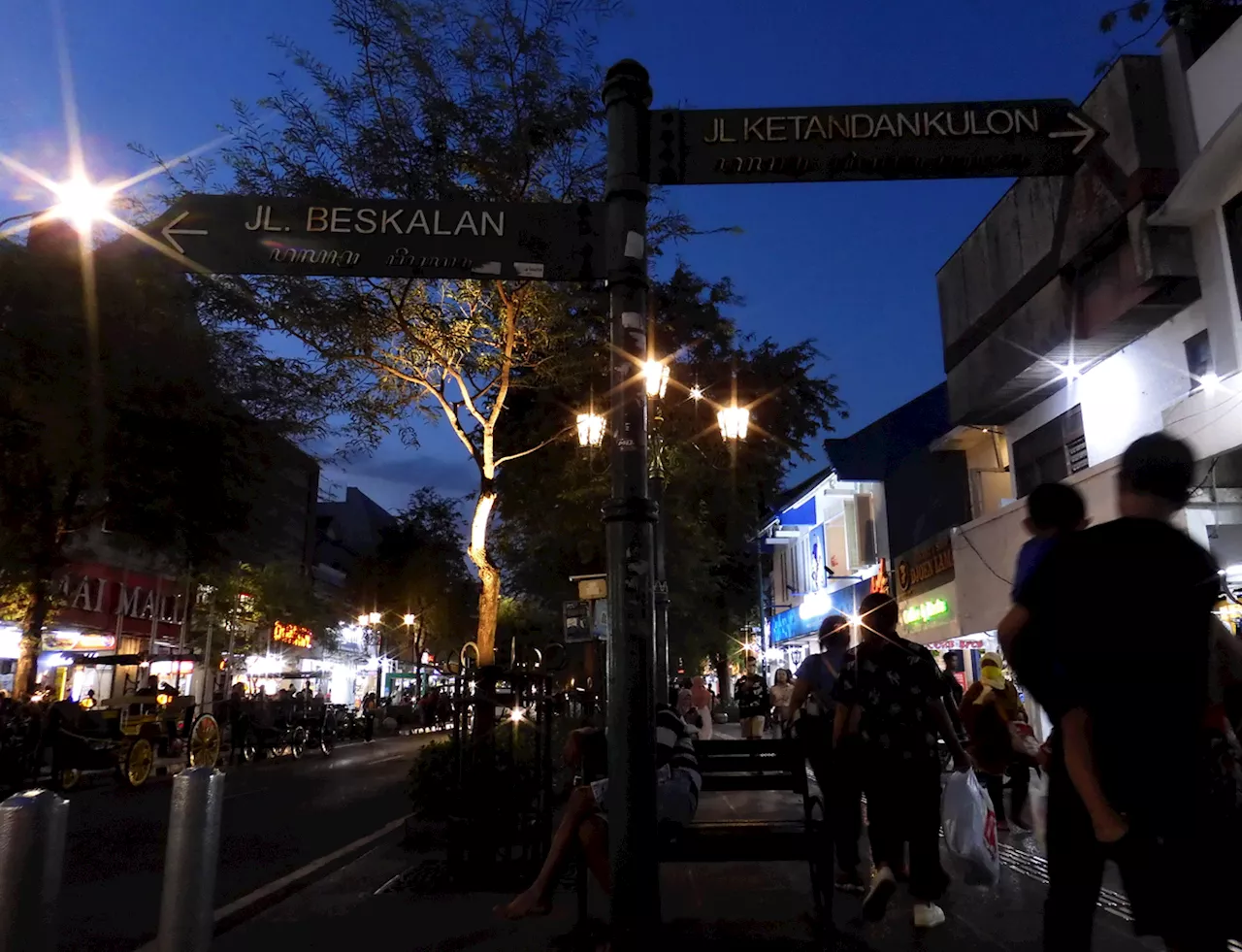 Menikmati Malioboro dengan Hunting Foto