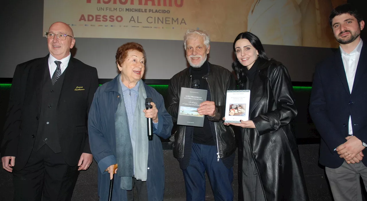 Michele Placido e la moglie Federica Luna Vincenti a Genzano per la presentazione del loro film Eterno Visiona