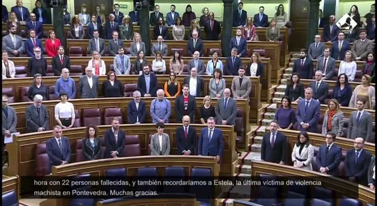 Spagna, un minuto di silenzio nel parlamento per le vittime della tempesta Dana