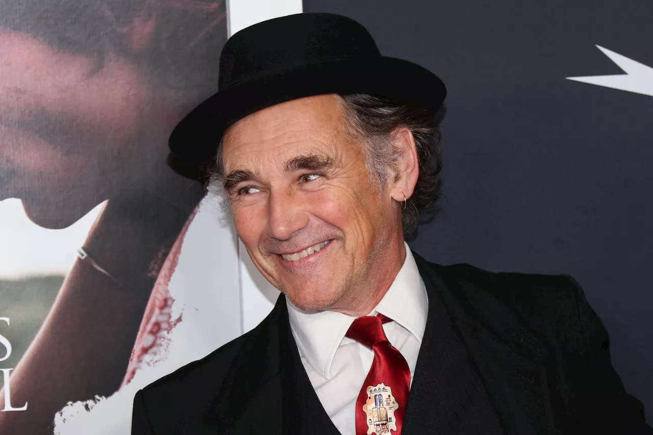 'Harry Potter', il cast della serie prende forma: Mark Rylance in forse per fare Albus Silente