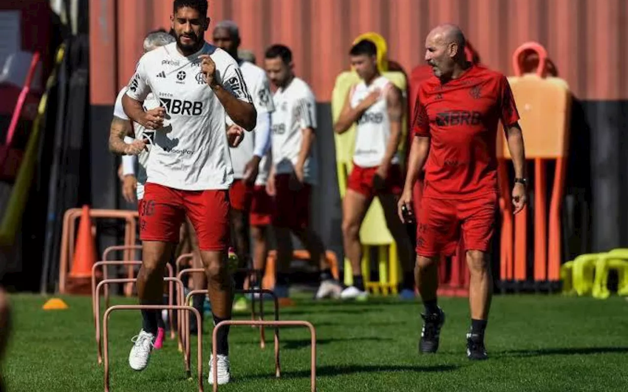 Sampaoli volta a trabalhar com preparador que deu soco em Pedro, no Flamengo