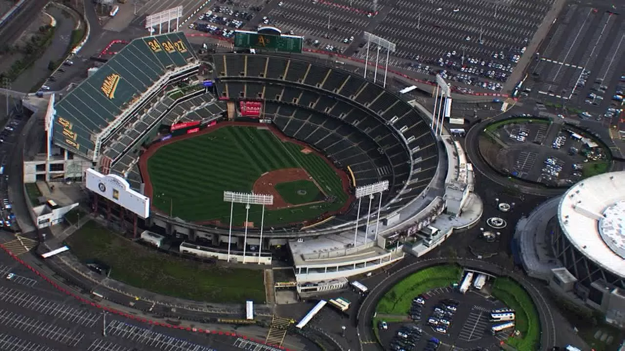 Supervisors meet to discuss Coliseum sale; Oakland police union demands audit