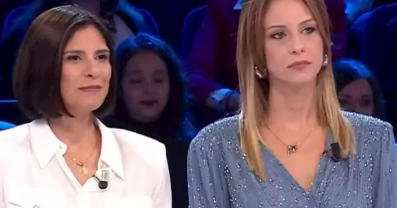 Affari Tuoi, la strana frase di De Martino a Dalila: &#034;Attrazione fatale&#034;, finisce malissimo