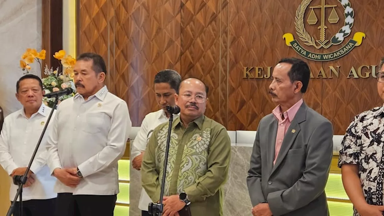 Bertemu Jaksa Agung, Ketua KY Mitigasi Temuan Pidana Oknum Hakim