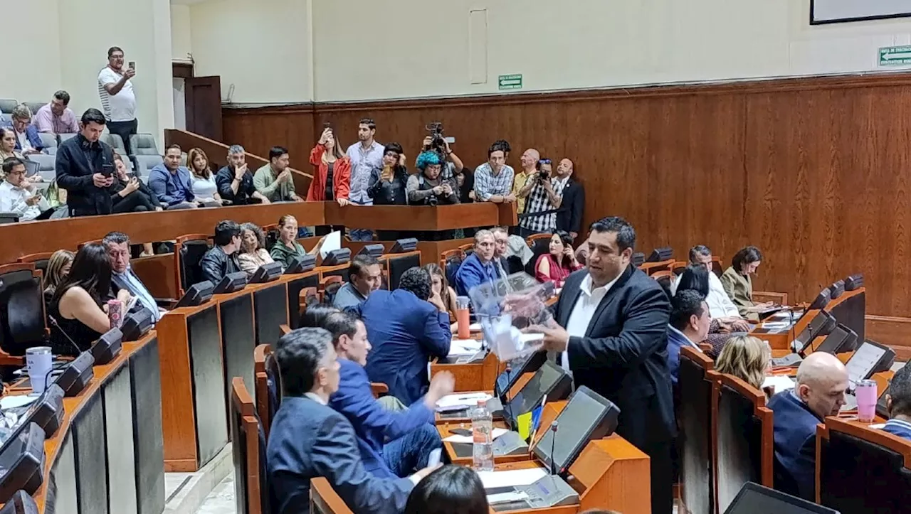 Aprueban las comisiones legislativas en el Congreso de Jalisco con protesta del PAN