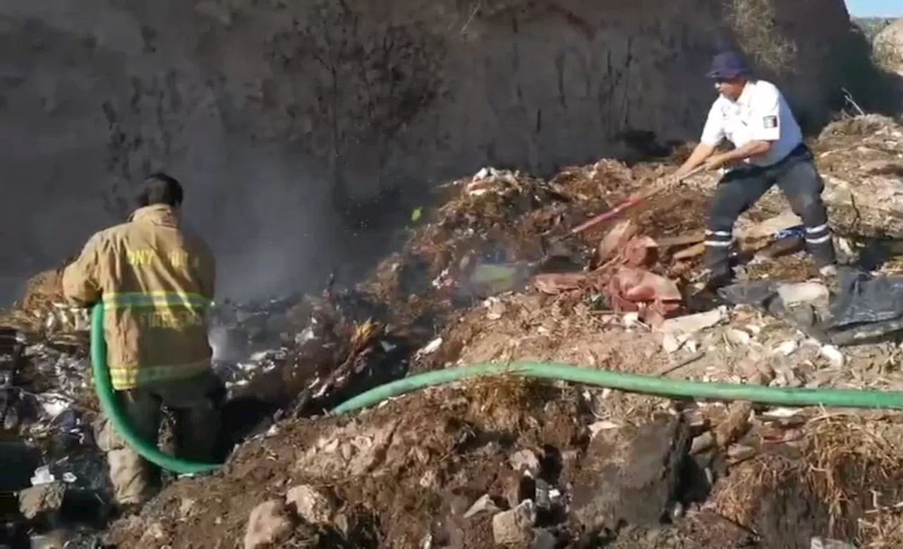 Arden dos basureros clandestinos en Hidalgo; incendios pudieron ser provocados