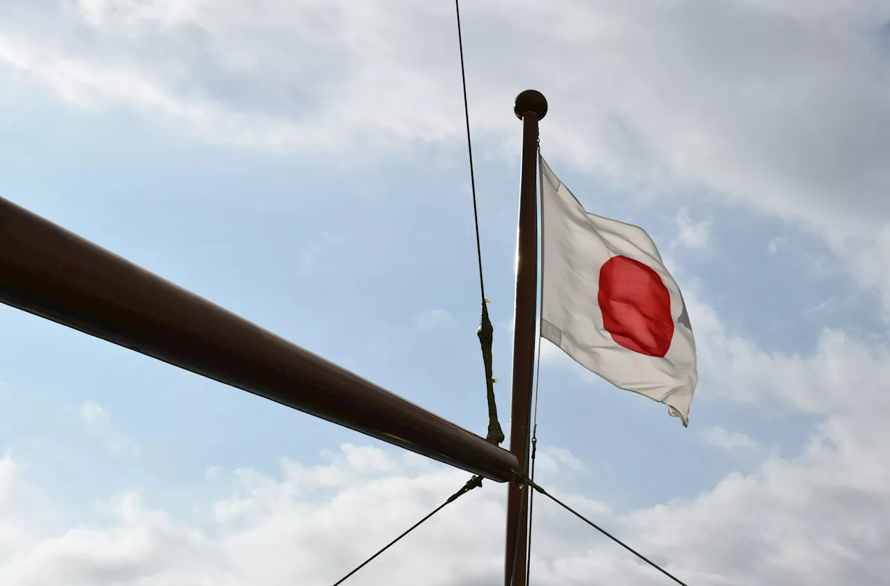 Fukushima nuclear debris now in Tokyo lab after hush journey