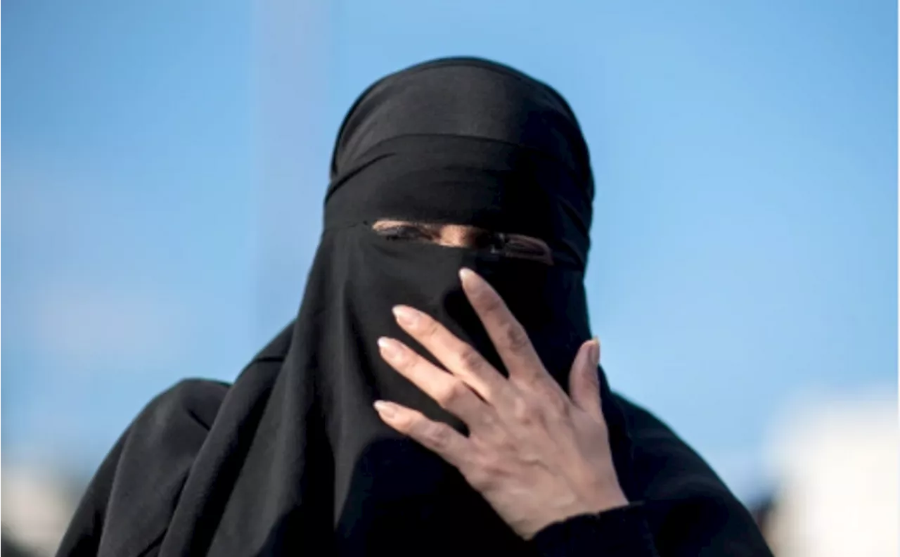 Burqa Ban: मुस्लिम महिलाओं अब भूल कर भी न पहनना बुर्का, नहीं तो लग जाएगा चलान, इस देश ने लिया बड़ा फैसला