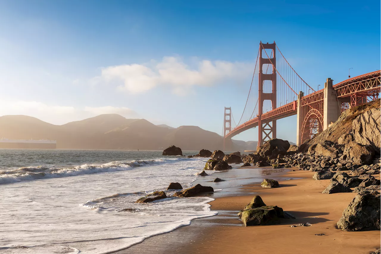 San Francisco Warned 16 Foot Waves Could Pull People Off Beach Into Ocean