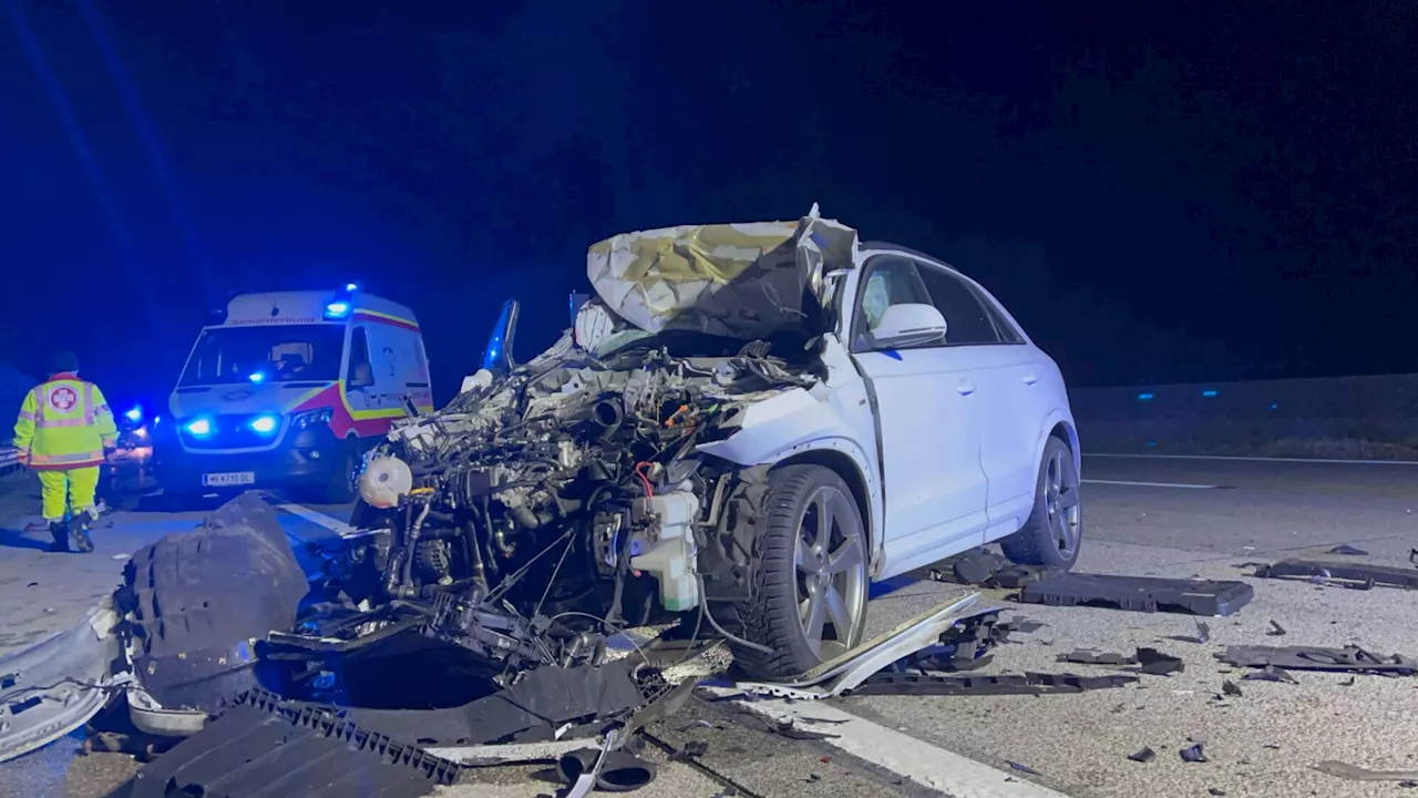 Pkw-Lenker nach Kollision mit Lkw auf A1 verletzt