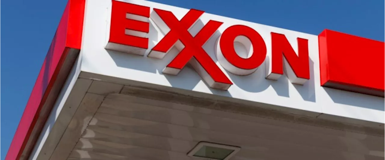 Exxon Warns Trump Against Leaving Paris Agreement