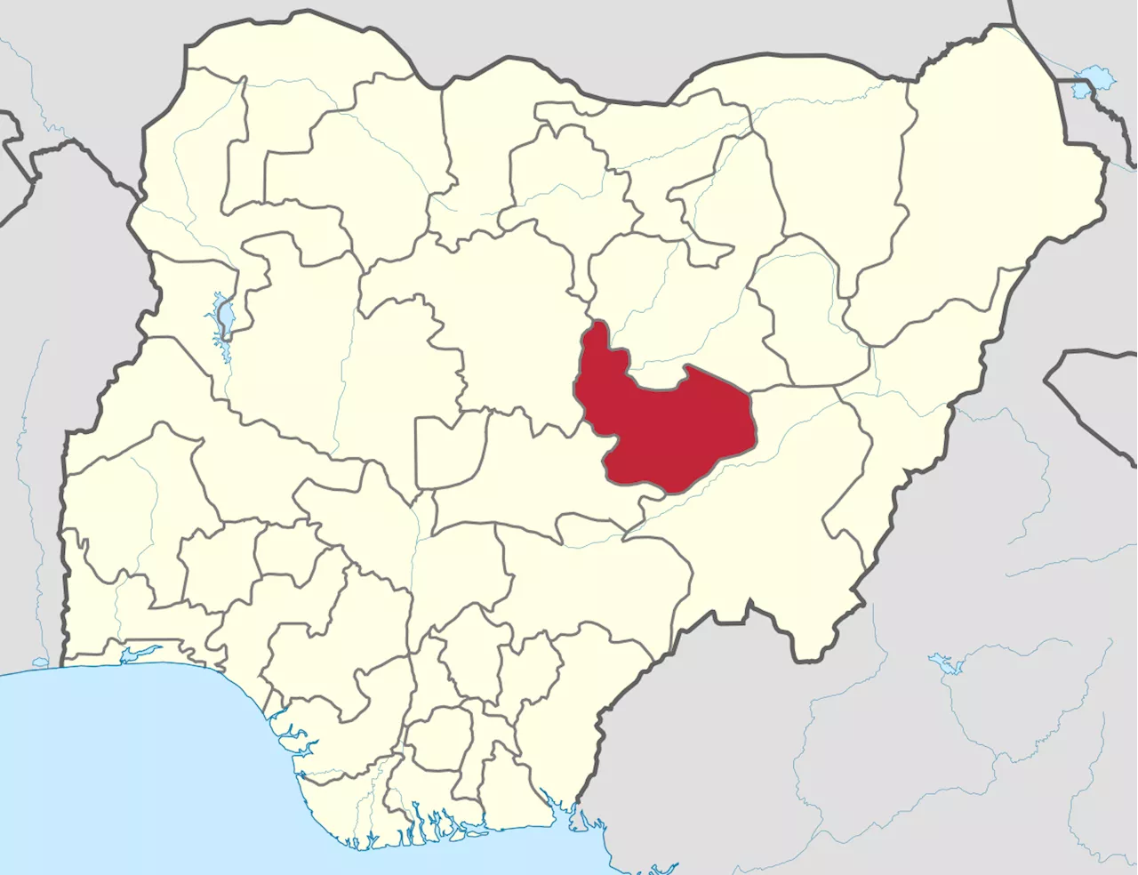 Collapsed mining site kills 13 in Plateau